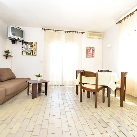 Ana Appartement *